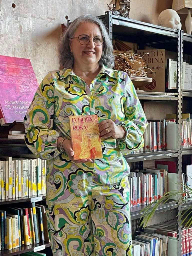 La autora de La hora rosa